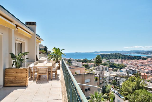 Appartement F5 à vendre - 5 pièces - 167,33 m2 - Nice - 06 - PROVENCE-ALPES-COTE-D-AZUR