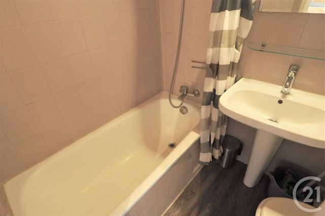 Appartement F1 à louer - 1 pièce - 27,94 m2 - NICE - 06 - PROVENCE-ALPES-COTE-D-AZUR Appartement F1 à louer - 1 pièce - 27,94 m2 - NICE - 06 - PROVENCE-ALPES-COTE-D-AZUR