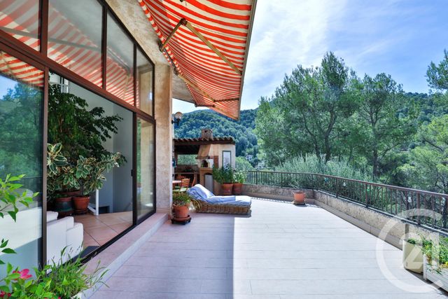 Maison à vendre - 7 pièces - 250 m2 - La Trinite - 06 - PROVENCE-ALPES-COTE-D-AZUR