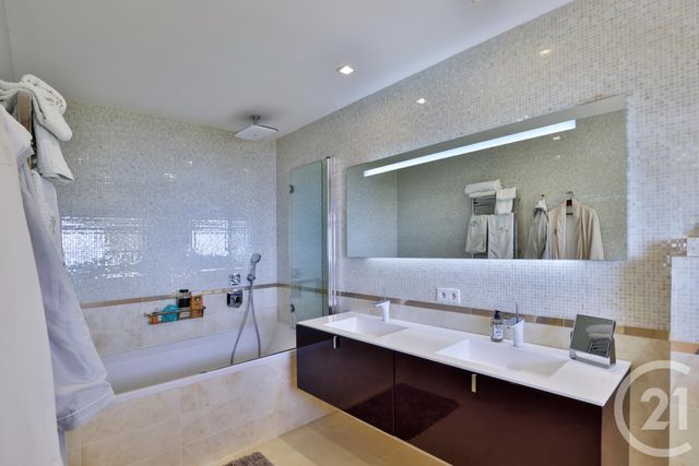 Maison à vendre - 8 pièces - 300 m2 - Villefranche Sur Mer - 06 - PROVENCE-ALPES-COTE-D-AZUR