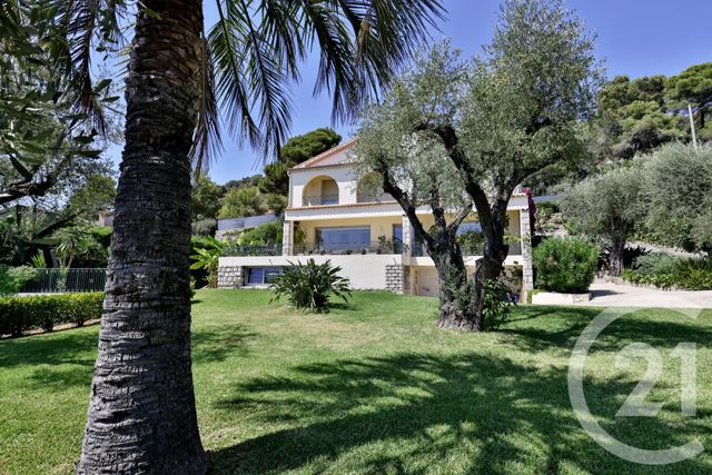 Maison à vendre - 8 pièces - 300 m2 - Villefranche Sur Mer - 06 - PROVENCE-ALPES-COTE-D-AZUR