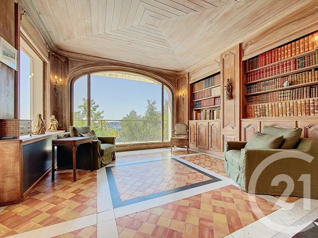 Maison à louer - 5 pièces - 243 m2 - Nice - 06 - PROVENCE-ALPES-COTE-D-AZUR