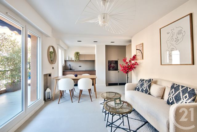 Appartement F2 à vendre - 2 pièces - 39 m2 - Villefranche Sur Mer - 06 - PROVENCE-ALPES-COTE-D-AZUR