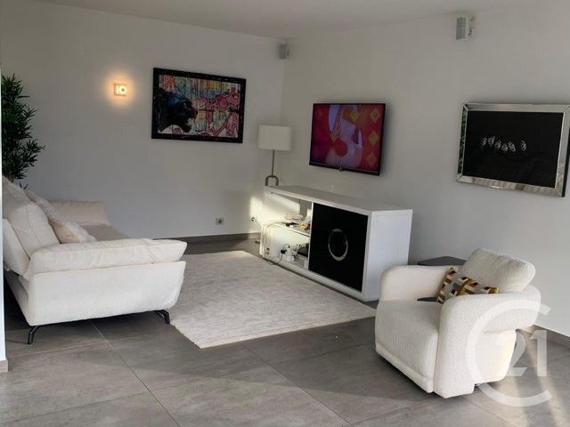 Maison à louer - 5 pièces - 215,69 m2 - Villefranche Sur Mer - 06 - PROVENCE-ALPES-COTE-D-AZUR