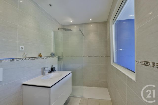 Maison à louer - 5 pièces - 215,69 m2 - Villefranche Sur Mer - 06 - PROVENCE-ALPES-COTE-D-AZUR