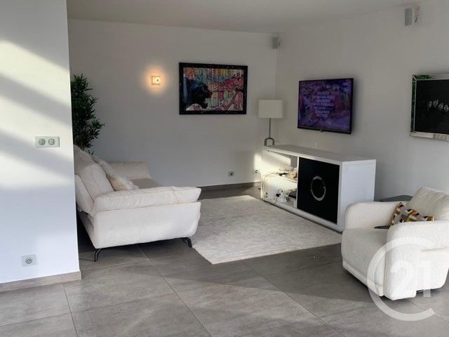 Maison à louer - 5 pièces - 215,69 m2 - Villefranche Sur Mer - 06 - PROVENCE-ALPES-COTE-D-AZUR