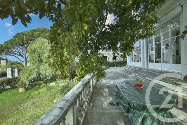 Maison à vendre - 8 pièces - 254,96 m2 - Nice - 06 - PROVENCE-ALPES-COTE-D-AZUR