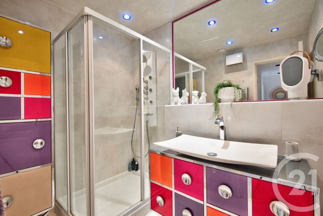 Appartement F3 à vendre - 3 pièces - 65,02 m2 - Nice - 06 - PROVENCE-ALPES-COTE-D-AZUR