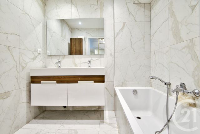 Appartement F4 à vendre - 4 pièces - 78,14 m2 - Villefranche Sur Mer - 06 - PROVENCE-ALPES-COTE-D-AZUR