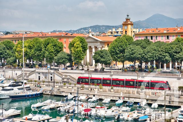 Appartement F3 à vendre - 3 pièces - 116,08 m2 - Nice - 06 - PROVENCE-ALPES-COTE-D-AZUR