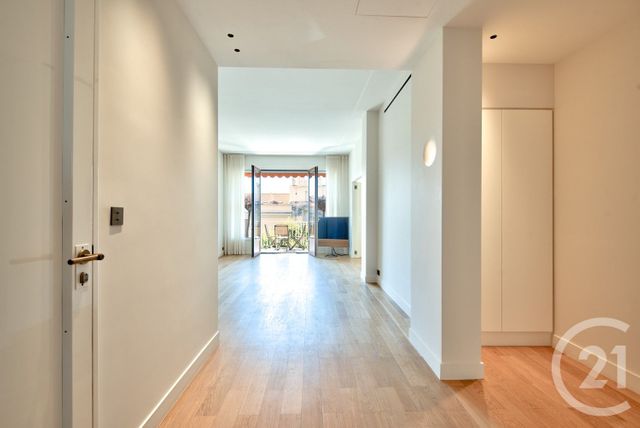 Afficher la photo en grand Appartement F3 à vendre - 3 pièces - 80,04 m2 - Nice - 06 - PROVENCE-ALPES-COTE-D-AZUR