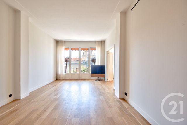 Afficher la photo en grand Appartement F3 à vendre - 3 pièces - 80,04 m2 - Nice - 06 - PROVENCE-ALPES-COTE-D-AZUR