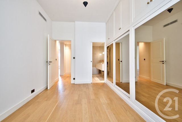 Afficher la photo en grand Appartement F3 à vendre - 3 pièces - 80,04 m2 - Nice - 06 - PROVENCE-ALPES-COTE-D-AZUR