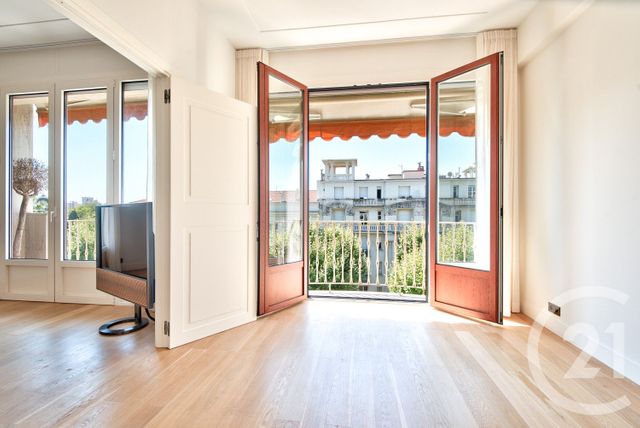 Afficher la photo en grand Appartement F3 à vendre - 3 pièces - 80,04 m2 - Nice - 06 - PROVENCE-ALPES-COTE-D-AZUR