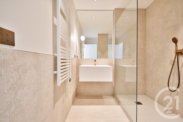 Afficher la photo en grand Appartement F3 à vendre - 3 pièces - 80,04 m2 - Nice - 06 - PROVENCE-ALPES-COTE-D-AZUR