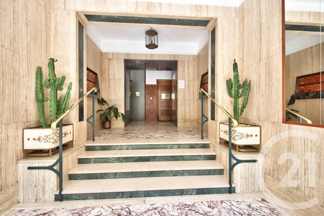 Afficher la photo en grand Appartement F3 à vendre - 3 pièces - 80,04 m2 - Nice - 06 - PROVENCE-ALPES-COTE-D-AZUR