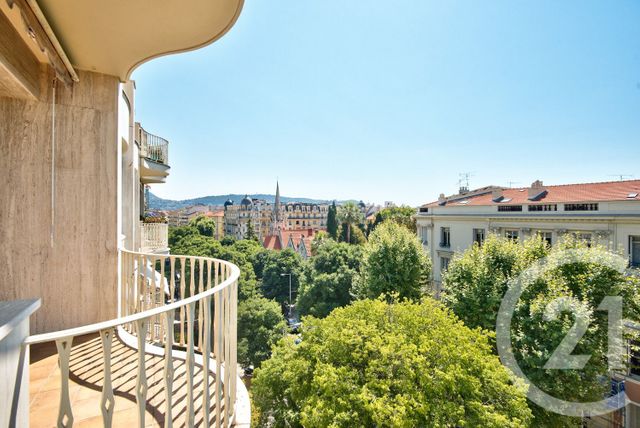 Afficher la photo en grand Appartement F3 à vendre - 3 pièces - 80,04 m2 - Nice - 06 - PROVENCE-ALPES-COTE-D-AZUR