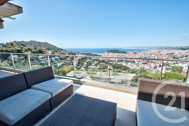 Appartement Remise à vendre - 3 pièces - 97,18 m2 - Nice - 06 - PROVENCE-ALPES-COTE-D-AZUR
