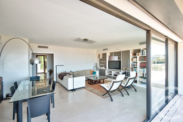 Appartement Remise à vendre - 3 pièces - 97,18 m2 - Nice - 06 - PROVENCE-ALPES-COTE-D-AZUR