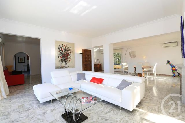 Appartement F7 et + à louer - 7 pièces - 221,98 m2 - Nice - 06 - PROVENCE-ALPES-COTE-D-AZUR