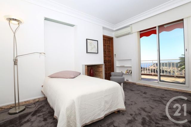 Appartement F7 et + à louer - 7 pièces - 221,98 m2 - Nice - 06 - PROVENCE-ALPES-COTE-D-AZUR