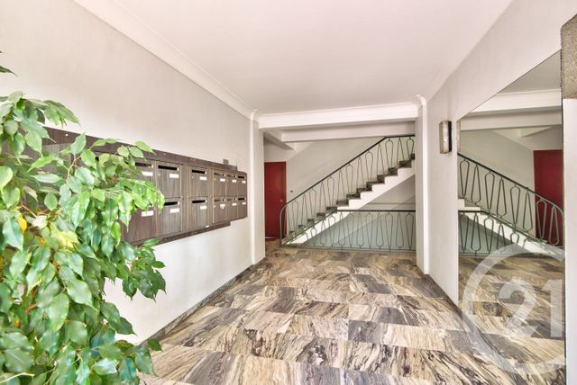 Appartement F7 et + à louer - 7 pièces - 221,98 m2 - Nice - 06 - PROVENCE-ALPES-COTE-D-AZUR