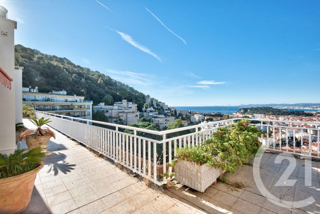 Appartement F7 et + à louer - 7 pièces - 221,98 m2 - Nice - 06 - PROVENCE-ALPES-COTE-D-AZUR