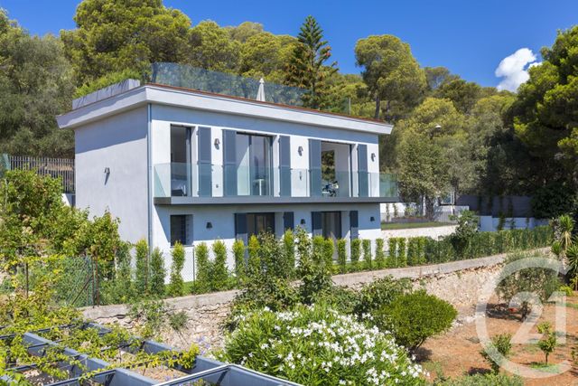 Maison à louer - 4 pièces - 113 m2 - Nice - 06 - PROVENCE-ALPES-COTE-D-AZUR