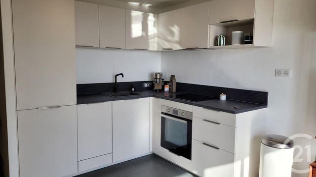 Afficher la photo en grand Appartement F2 à louer - 2 pièces - 42 m2 - Nice - 06 - PROVENCE-ALPES-COTE-D-AZUR