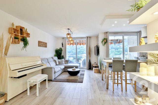 Appartement F4 à louer - 4 pièces - 76,52 m2 - Nice - 06 - PROVENCE-ALPES-COTE-D-AZUR