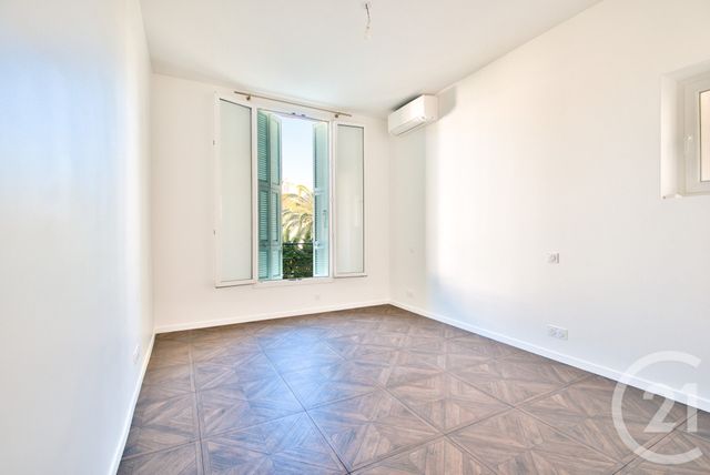 Afficher la photo en grand Appartement F4 à louer - 4 pièces - 89,06 m2 - Nice - 06 - PROVENCE-ALPES-COTE-D-AZUR