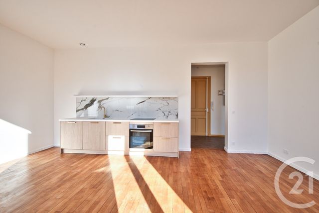 Afficher la photo en grand Appartement F4 à louer - 4 pièces - 93,74 m2 - Nice - 06 - PROVENCE-ALPES-COTE-D-AZUR