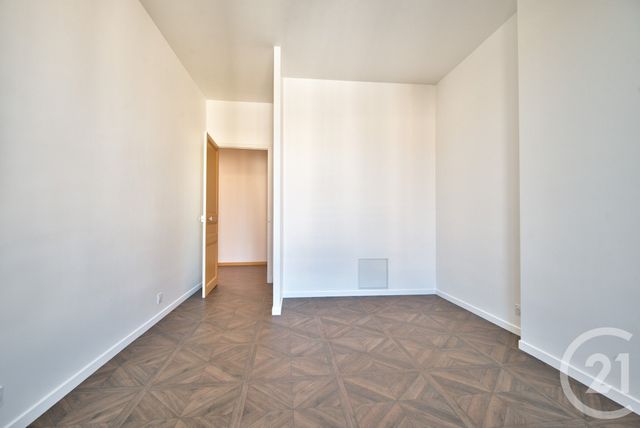 Afficher la photo en grand Appartement F4 à louer - 4 pièces - 93,74 m2 - Nice - 06 - PROVENCE-ALPES-COTE-D-AZUR