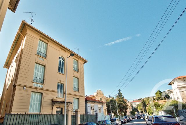 Afficher la photo en grand Appartement F4 à louer - 4 pièces - 93,74 m2 - Nice - 06 - PROVENCE-ALPES-COTE-D-AZUR