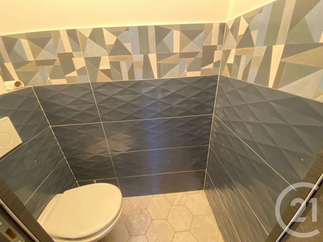 Afficher la photo en grand Appartement F3 à louer - 3 pièces - 65,04 m2 - Nice - 06 - PROVENCE-ALPES-COTE-D-AZUR