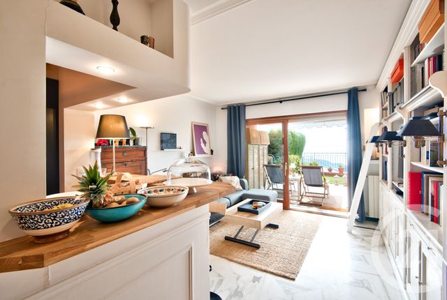 Afficher la photo en grand Appartement F2 à vendre - 2 pièces - 42,73 m2 - Eze - 06 - PROVENCE-ALPES-COTE-D-AZUR