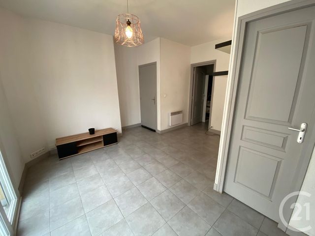 Appartement F2 à louer - 2 pièces - 28 m2 - Nice - 06 - PROVENCE-ALPES-COTE-D-AZUR