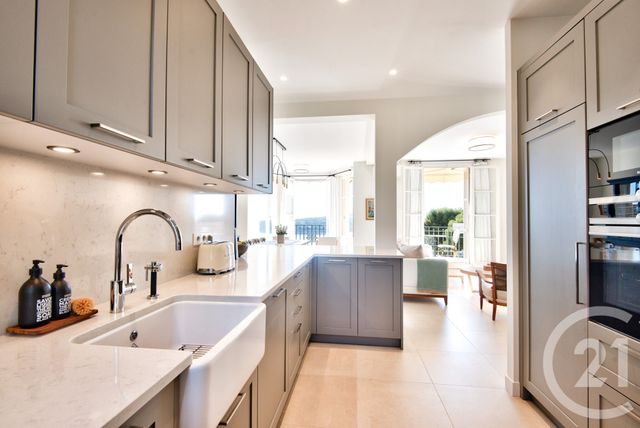 Appartement F3 à vendre - 3 pièces - 87,32 m2 - Villefranche Sur Mer - 06 - PROVENCE-ALPES-COTE-D-AZUR