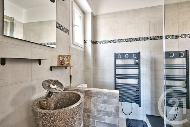 Afficher la photo en grand Appartement F4 à vendre - 4 pièces - 89,60 m2 - Nice - 06 - PROVENCE-ALPES-COTE-D-AZUR