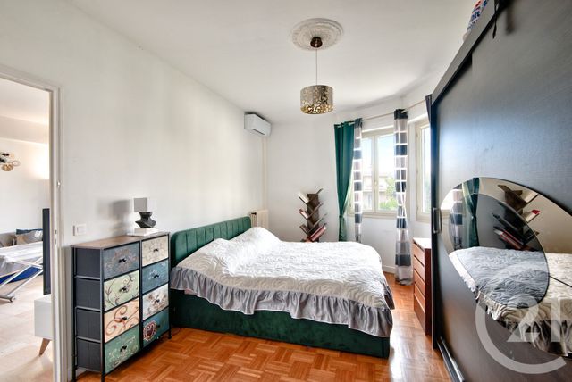 Afficher la photo en grand Appartement F4 à vendre - 4 pièces - 89,60 m2 - Nice - 06 - PROVENCE-ALPES-COTE-D-AZUR