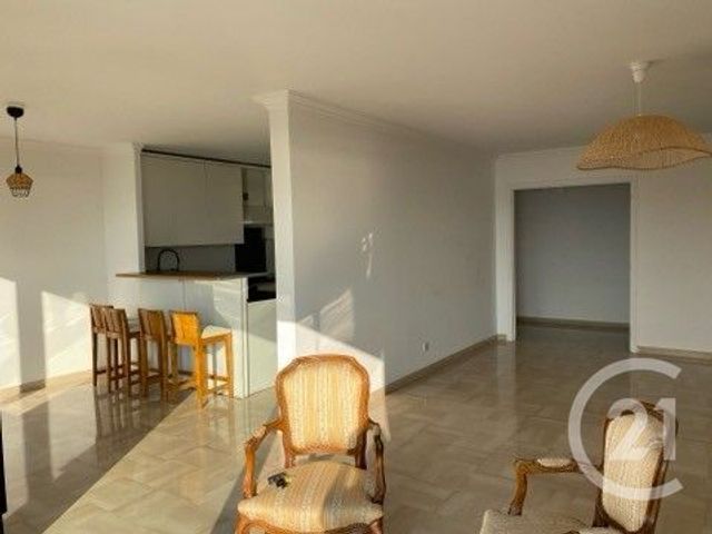 Afficher la photo en grand Appartement F4 à louer - 4 pièces - 107 m2 - Nice - 06 - PROVENCE-ALPES-COTE-D-AZUR