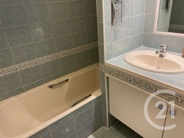 Afficher la photo en grand Appartement F4 à louer - 4 pièces - 107 m2 - Nice - 06 - PROVENCE-ALPES-COTE-D-AZUR