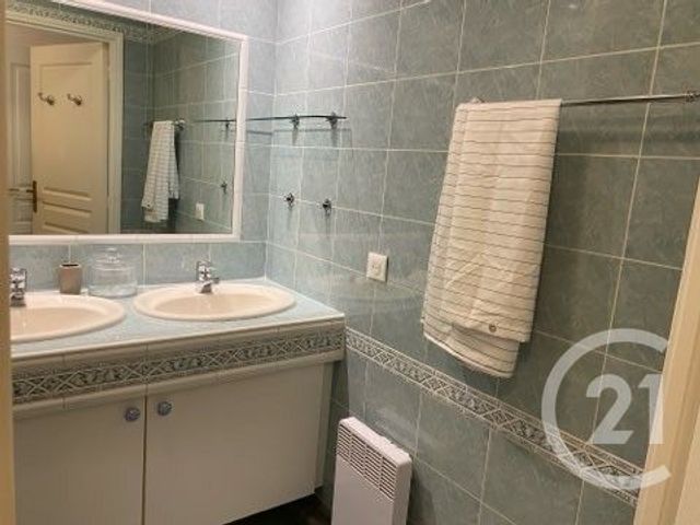 Afficher la photo en grand Appartement F4 à louer - 4 pièces - 107 m2 - Nice - 06 - PROVENCE-ALPES-COTE-D-AZUR