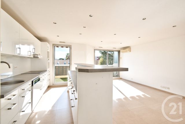 Appartement F3 à vendre - 3 pièces - 63,48 m2 - St Laurent Du Var - 06 - PROVENCE-ALPES-COTE-D-AZUR