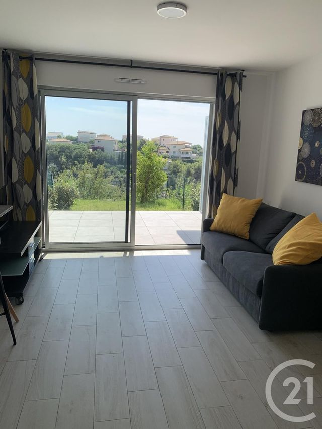 Appartement F1 à louer - 1 pièce - 26,80 m2 - St Laurent Du Var - 06 - PROVENCE-ALPES-COTE-D-AZUR
