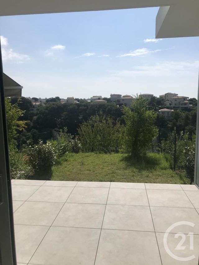 Appartement F1 à louer - 1 pièce - 26,80 m2 - St Laurent Du Var - 06 - PROVENCE-ALPES-COTE-D-AZUR