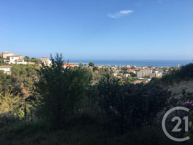 Appartement F1 à louer - 1 pièce - 26,80 m2 - St Laurent Du Var - 06 - PROVENCE-ALPES-COTE-D-AZUR