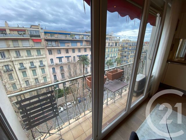 Appartement Studio &agrave; louer - 1 pi&egrave;ce - 29,84 m2 - Nice - 06 - PROVENCE-ALPES-COTE-D-AZUR