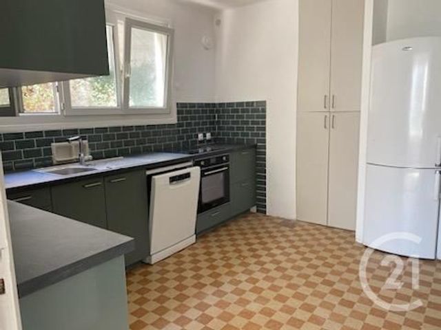 Appartement F3 à louer - 3 pièces - 82,31 m2 - Villefranche Sur Mer - 06 - PROVENCE-ALPES-COTE-D-AZUR