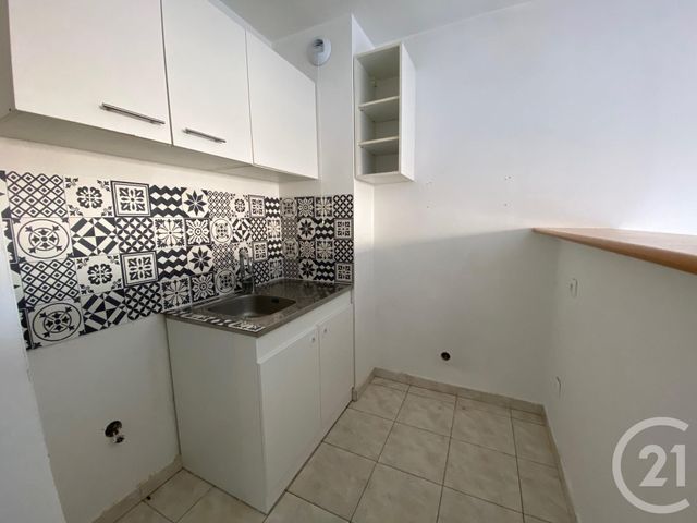Appartement T2 à louer - 2 pièces - 38,38 m2 - Le Cannet - 06 - PROVENCE-ALPES-COTE-D-AZUR